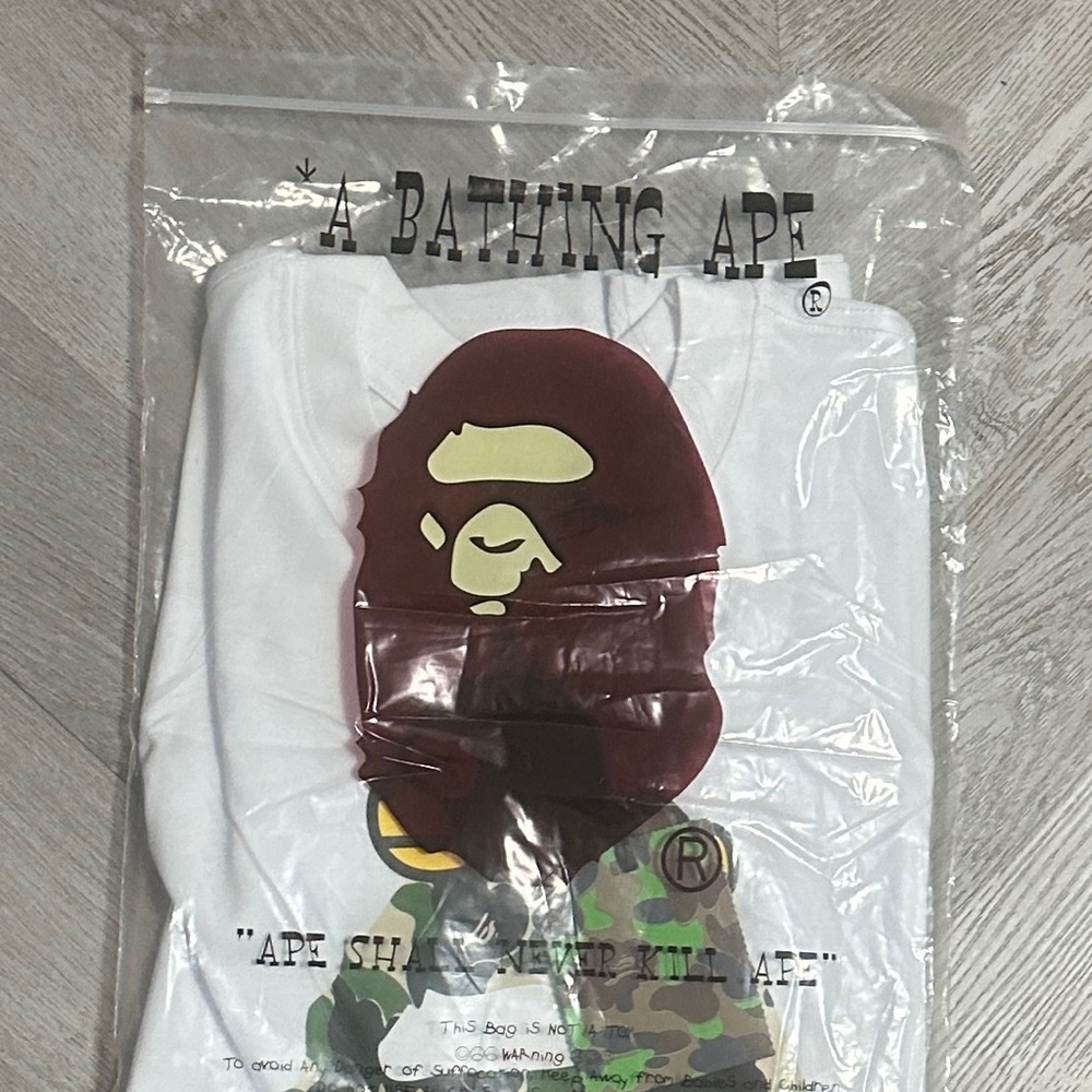 Bape White Camo Ape Head Tee - Picture 4 of 5
